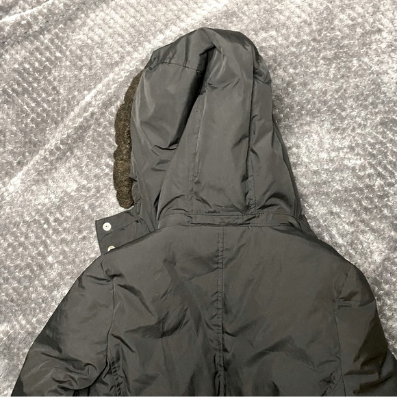 Kid’s Jacket - Picture 3 of 5